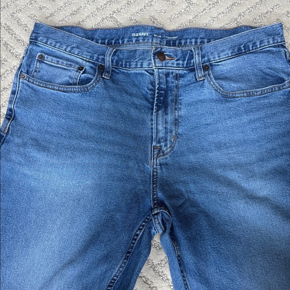 Men’s Old Navy Basic Straight jeans (med blue wash) -size 36x36 - Picture 2 of 4